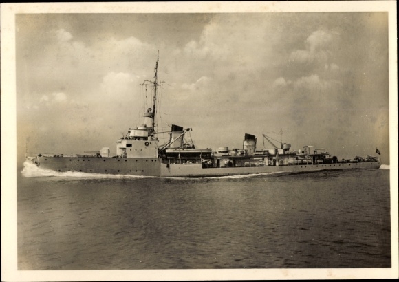 Postcard German warships, Kriegsmarine, fleet companion F3, in full swing