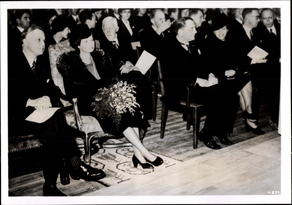 Photo Hoffmann, H., Inauguration of the German School in Stockholm, Oct. 1941