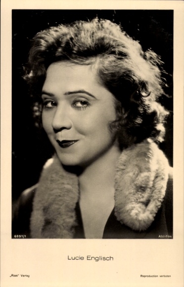 Postcard actress Lucie Englisch, portrait, Ross Verlag 6051/1, autograph