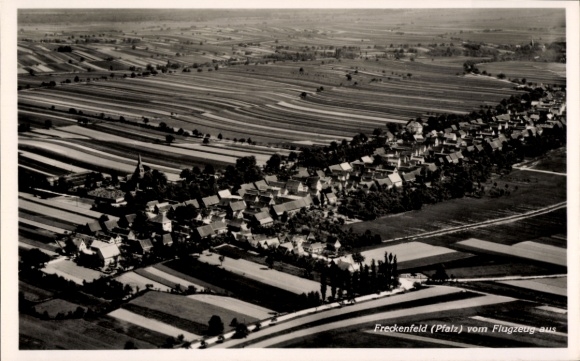 Postcard Freckenfeld in the Saarpfalz, aerial photograph