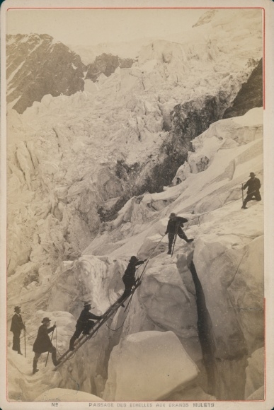 Photo Chamonix Mont Blanc Haute Savoie, Ladders at the Grands Mulets, Bergsteiger