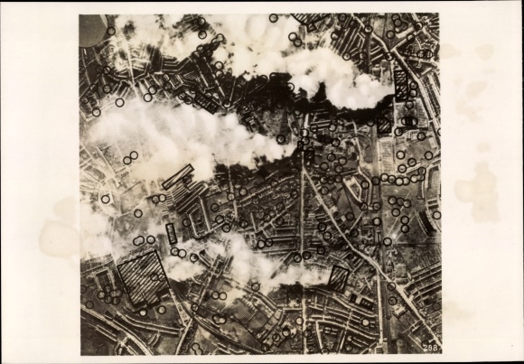 Photo Heinrich Hoffmann, Coventry West Midlands England, German bombs on armaments works, Dec 1940