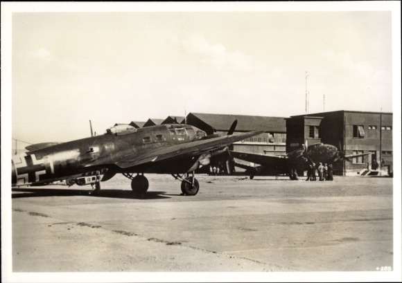 Photo Heinrich Hoffmann, German Luftwaffe fighter plane at French airport in Tunis