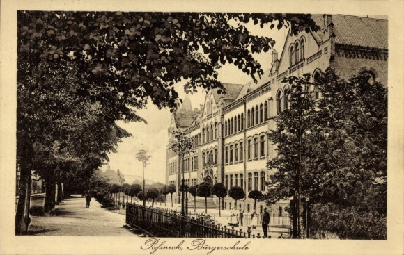 Ak Pößneck in Thüringen, Bürgerschule, Parkansicht, Bäume, Menschen,  Architektur