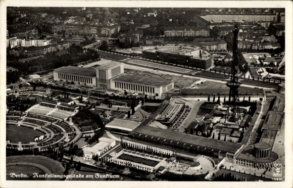 Ak Berlin Charlottenburg, Fliegeraufnahme, Ausstellungsgelände, Funkturm