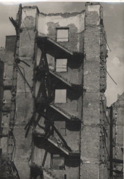 Original Fotos Berlin Tempelhof, Berliner Straße, zerstörte Häuser, um 1945/46, ca. 12 x 17 cm