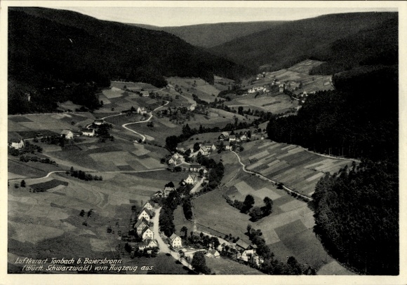 Ak Baiersbronn im Schwarzwald, Luftaufnahme, Tonbach,  Schwarzwald, Flugzeugen aus