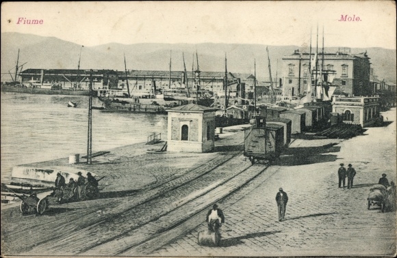 Postcard Rijeka Fiume Croatia, section in the harbor with harbor railway