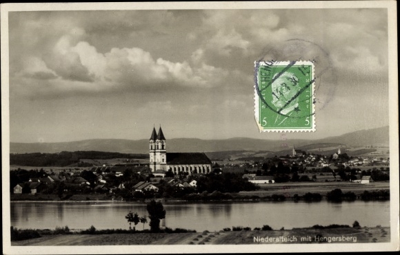 Ak Niederalteich, uitzicht op de stad met Hengersberg, kerk, rivier