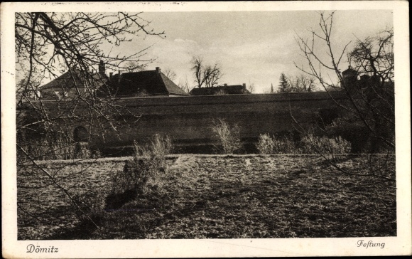 Postcard Dömitz an der Elbe, view of the fortress