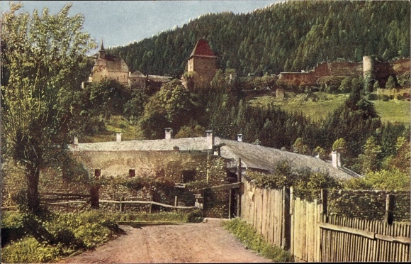 Postcard Friesach in Carinthia, ruin Petersberg
