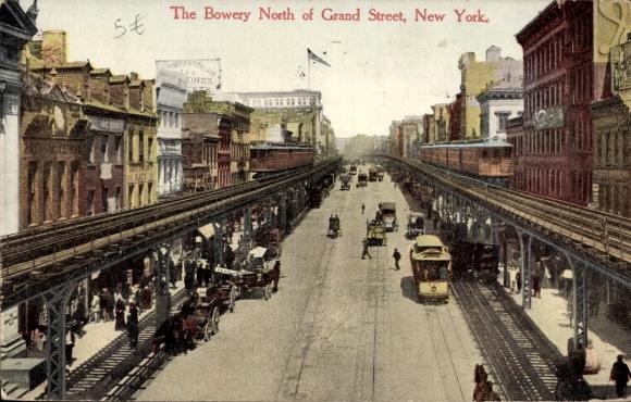 Ak Manhattan New York City USA, vooraanzicht van de Bowery, straatbeeld met trams en...