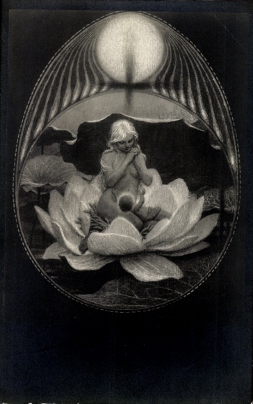Art Nouveau artist Postcard Fidus, Christmas, woman with child in water lily, charcoal print from 1890