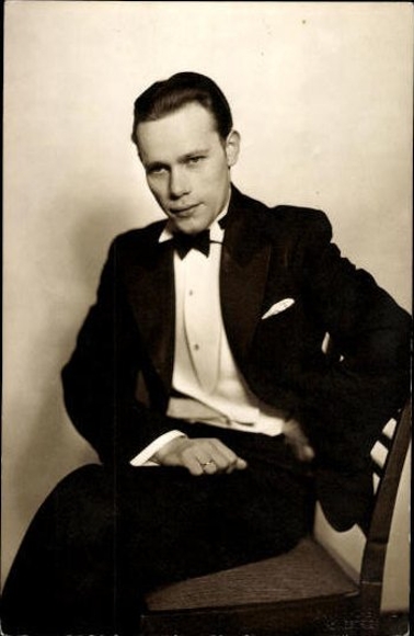 10 old photo PC men, various motifs