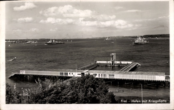 Postcard Kiel, bathing establishment, harbour, warships, navy