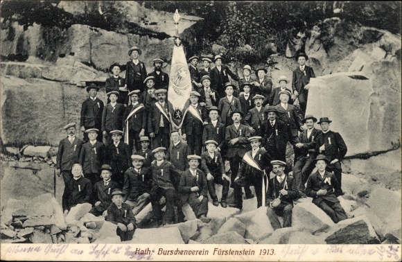 Ak Fürstenstein Niederbayern, katholieke jongensvereniging 1913, groepsfoto