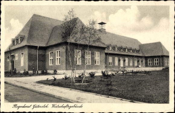 Ak Gütersloh in Westfalen, Fliegerhorst, Wirtschaftsgebäude