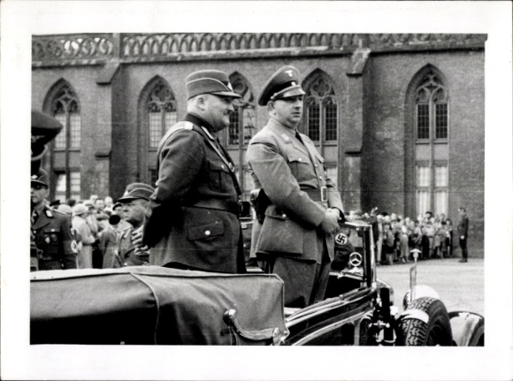 Foto Konstantin Hierl, Führer des Reichsarbeitsdienstes, Mercedes Automobil