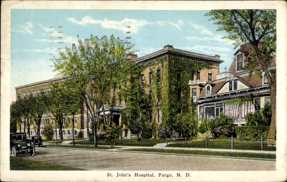 Briefkaart Fargo Noord-Dakota de VS, St. John's Hospital