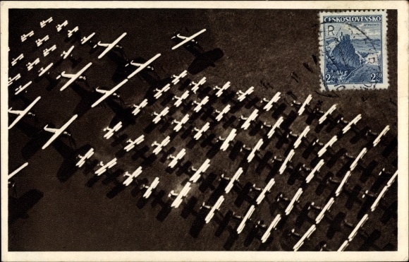If From the activities of our military pilots, tschechoslowakische Militärflugzeuge, Flugfeld