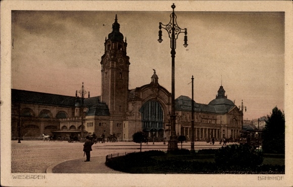 Ak Wiesbaden in Hessen,  Bahnhof,  Architektur, 