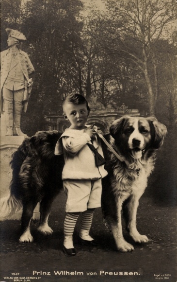 Postcard Potsdam in Brandenburg, Sanssouci, Prince Wilhelm of Prussia with St. Bernard, Liersch 1947