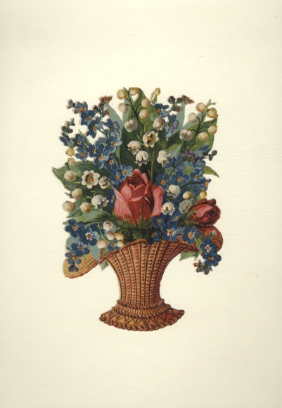 Oblate Blumenkorb mit üppigen Blüten, ca. 17 x 12 cm