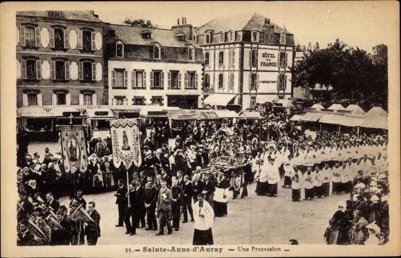 Postcard Sainte Anne d&#39;Auray Morbihan, A Procession