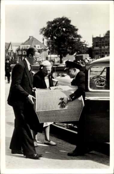 Postcard Leeuwarden Friesland Netherlands, Queen Juliana of the Netherlands, Prince Bernhard