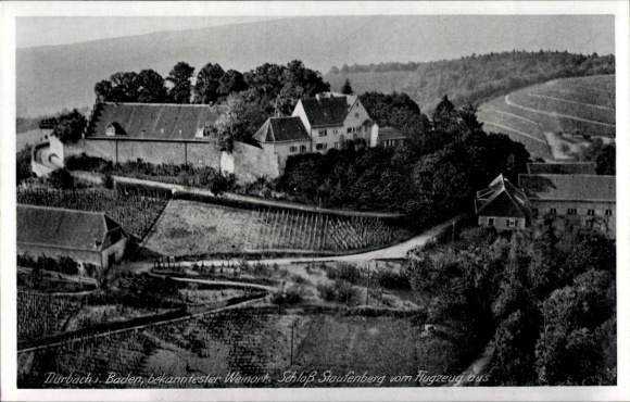 Ak Durbach in Baden, Schloss Staufenberg, Flugzeugaufnahme
