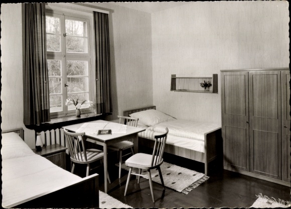 Postcard Wuppertal in North Rhine Westphalia, room with two beds, table, chairs, window, wardrobe, Pf
