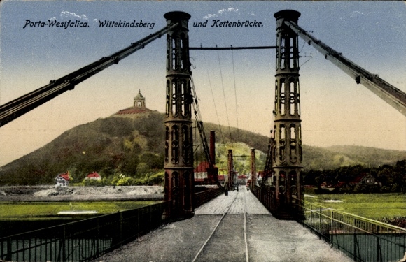 Ak Porta Westfalica aan de Wezer, Kettingbrug, Wittekindsberg, groen landschap, brug