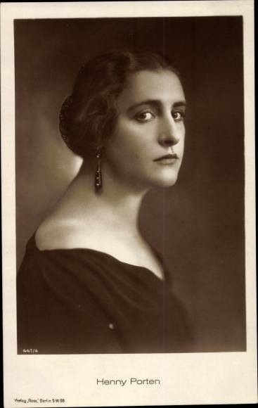 Postcard actress Henny Porten, side profile, Ross 441/4