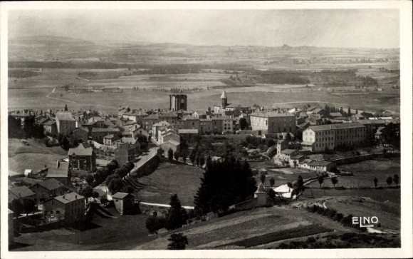 Ak Saugues Haute Loire, Gesamtansicht, prise de la route du Puy