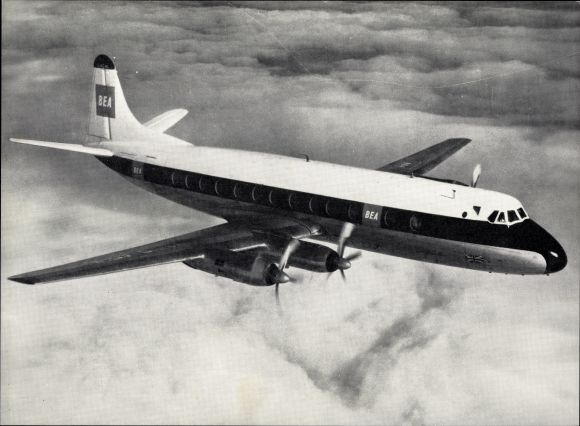 Postcard British Airliner, BEA, British European Airlines Jet Prop Viscount