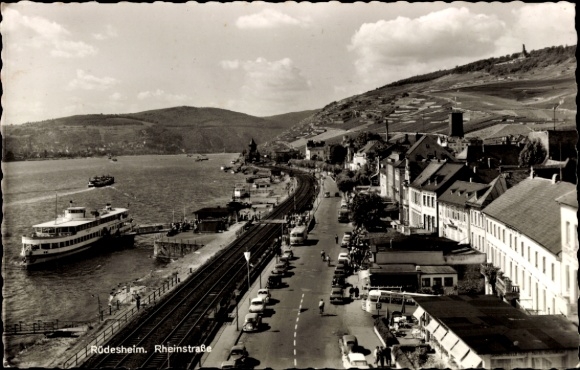 Postcard Rüdesheim am Rhein, Rhine, Rheinstraße, ships, mountains, street view