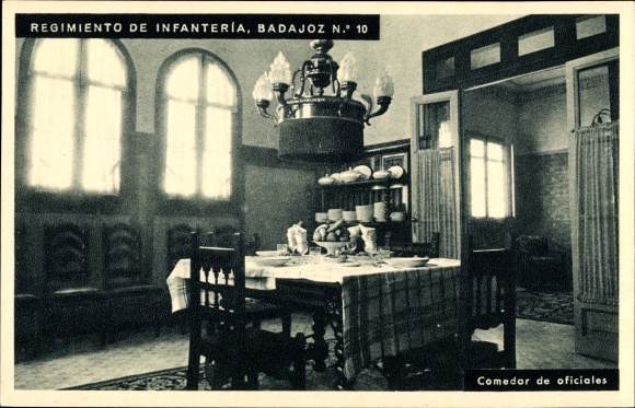 Postcard Badajoz Infantry Regiment No 10, Officers&#39; mess