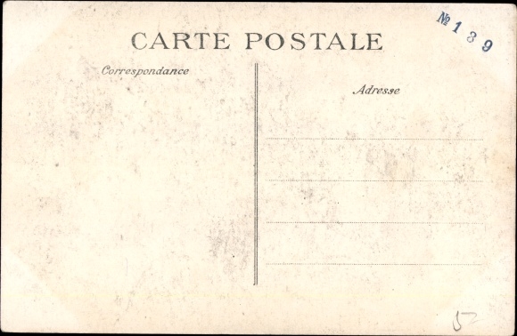 Postcard Storm in Paris, taxi in ruins at the bottom of a 10 meter deep hole