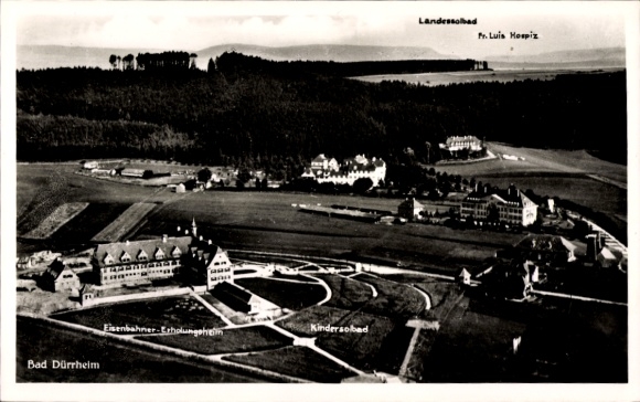 Ak Bad Dürrheim im Schwarzwald, Fliegeraufnahme, Eisenbahner-Erholungsheim, Kindersolbad, Hospiz