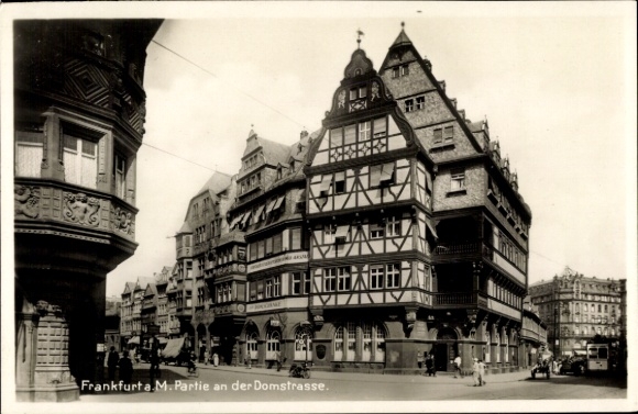 KP Frankfurt nad Menem, odcinek na Domstraße z domem z muru pruskiego