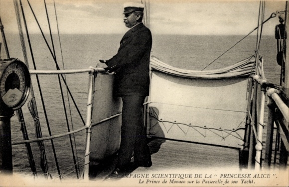 CPA Scientific Campaign of Princess Alice, Prince of Monaco on the Passerelle of her Yacht