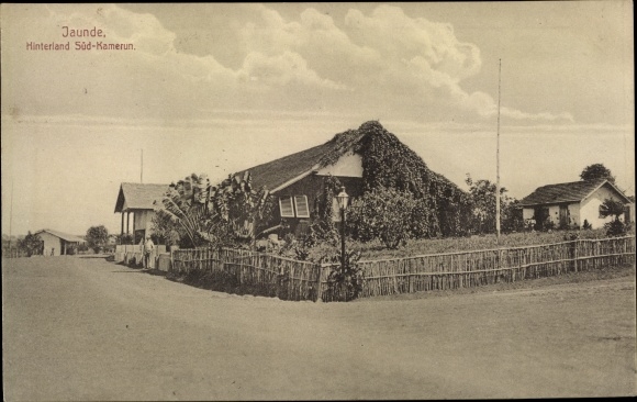 Postcard Jaunde Kamerun, residential buildings