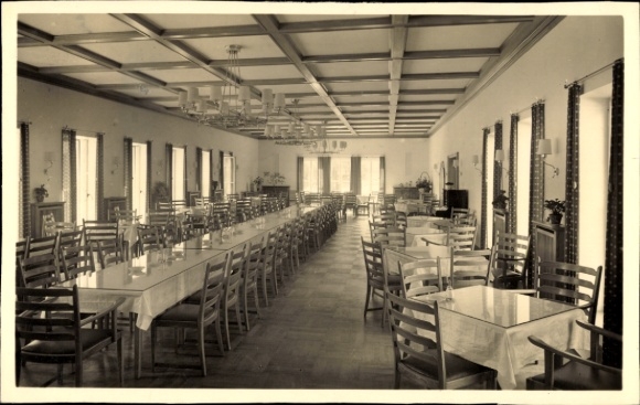 Photo Postcard Grünwald near Munich, Grünwald Sports School, Dining Room