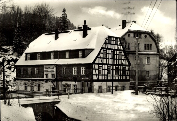 Ak Wolkenstein im Erzgebirge, Gasthaus Hüttenmühle, Schnee, allein stehendes Gebäude, historis...