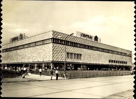 Postcard Hoyerswerda Oberlausitz, Neustadt, Centrum Department Store