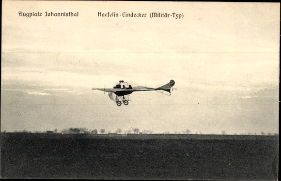 Postcard Berlin Treptow Johannisthal, Hafelin monoplane, military aircraft, airfield