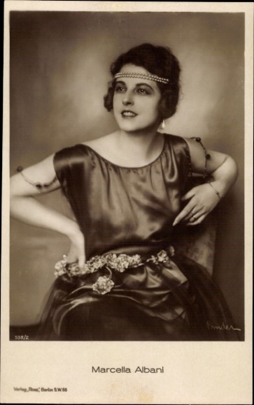 Postcard actress Marcella Albani, portrait, headband, Ross Verlag 538 2