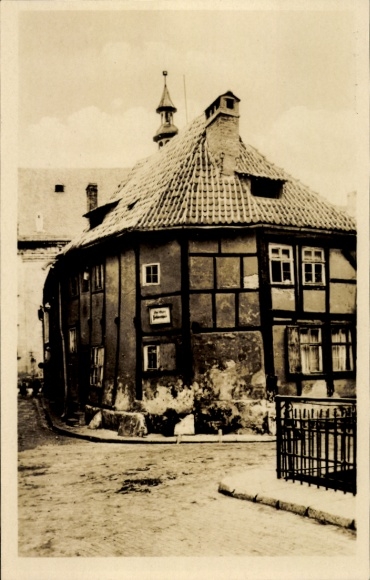 Ansichtkaart Quedlinburg in de Harz, rond huis, oudste huis van de stad Thüringer Picture Service