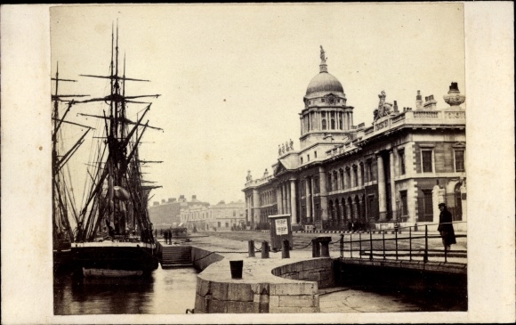 Photo Dublin Ireland, Custom House