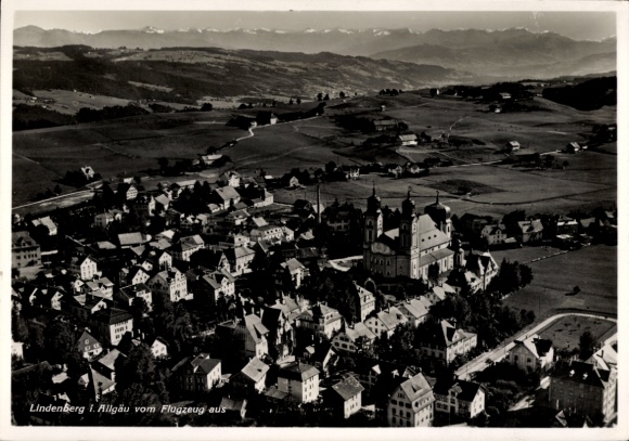 Ak Lindenberg im Allgäu Schwaben, luchtfoto van Lindenberg, schilderachtige omgeving, stadsgezichten